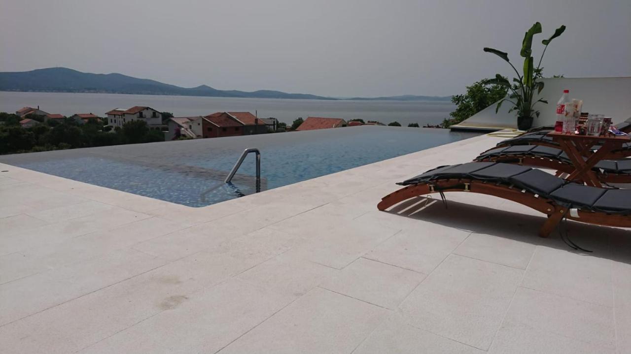סבטי פטר Holiday House Dominik Apartments מראה חיצוני תמונה