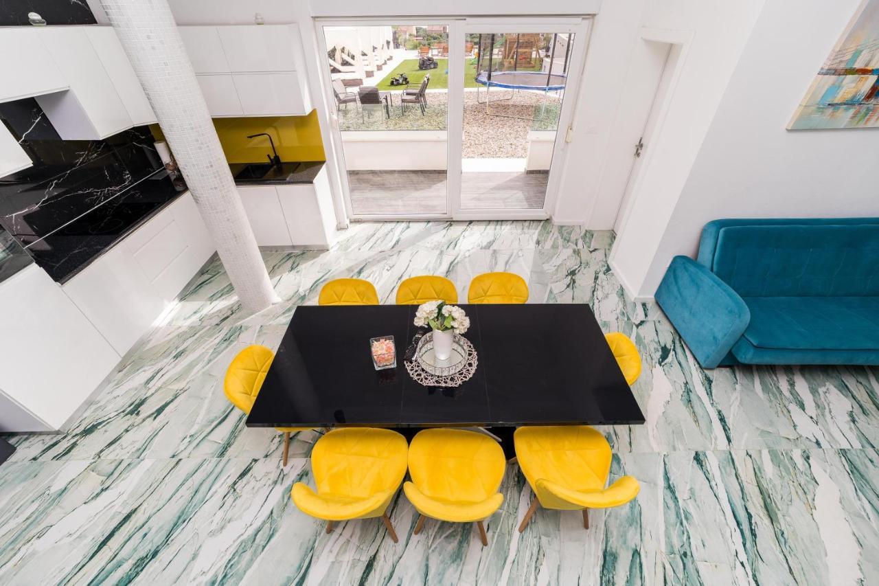 סבטי פטר Holiday House Dominik Apartments חדר תמונה