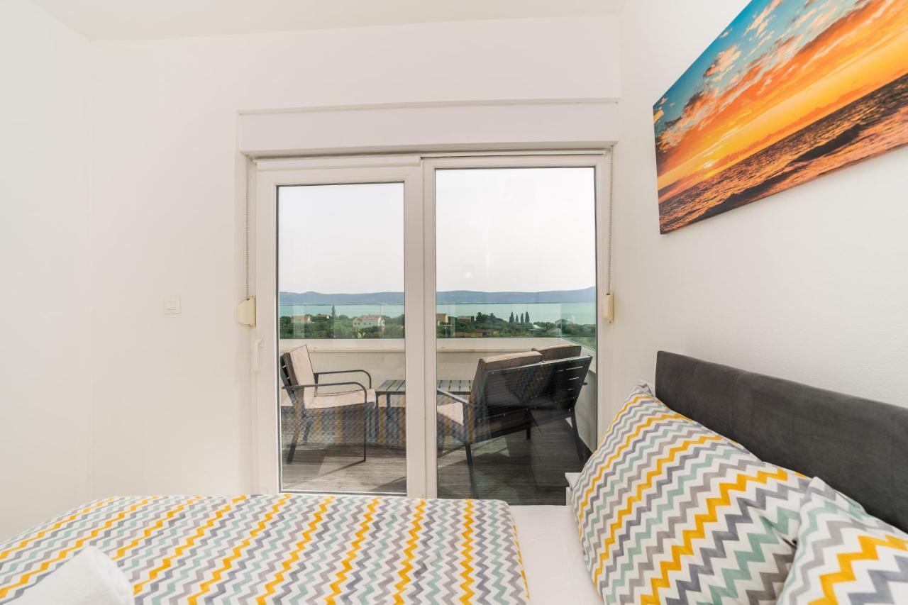 סבטי פטר Holiday House Dominik Apartments חדר תמונה