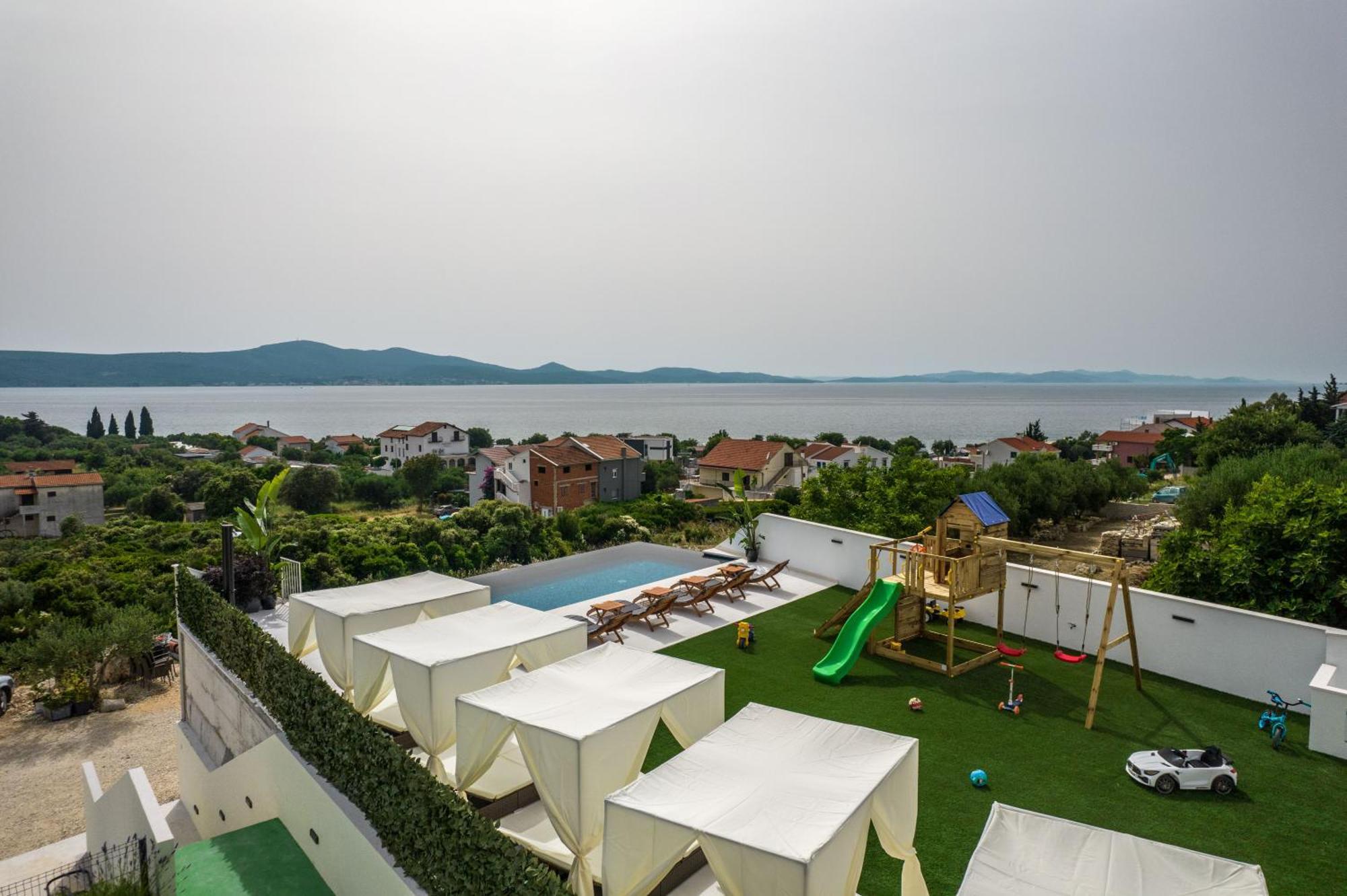 סבטי פטר Holiday House Dominik Apartments חדר תמונה