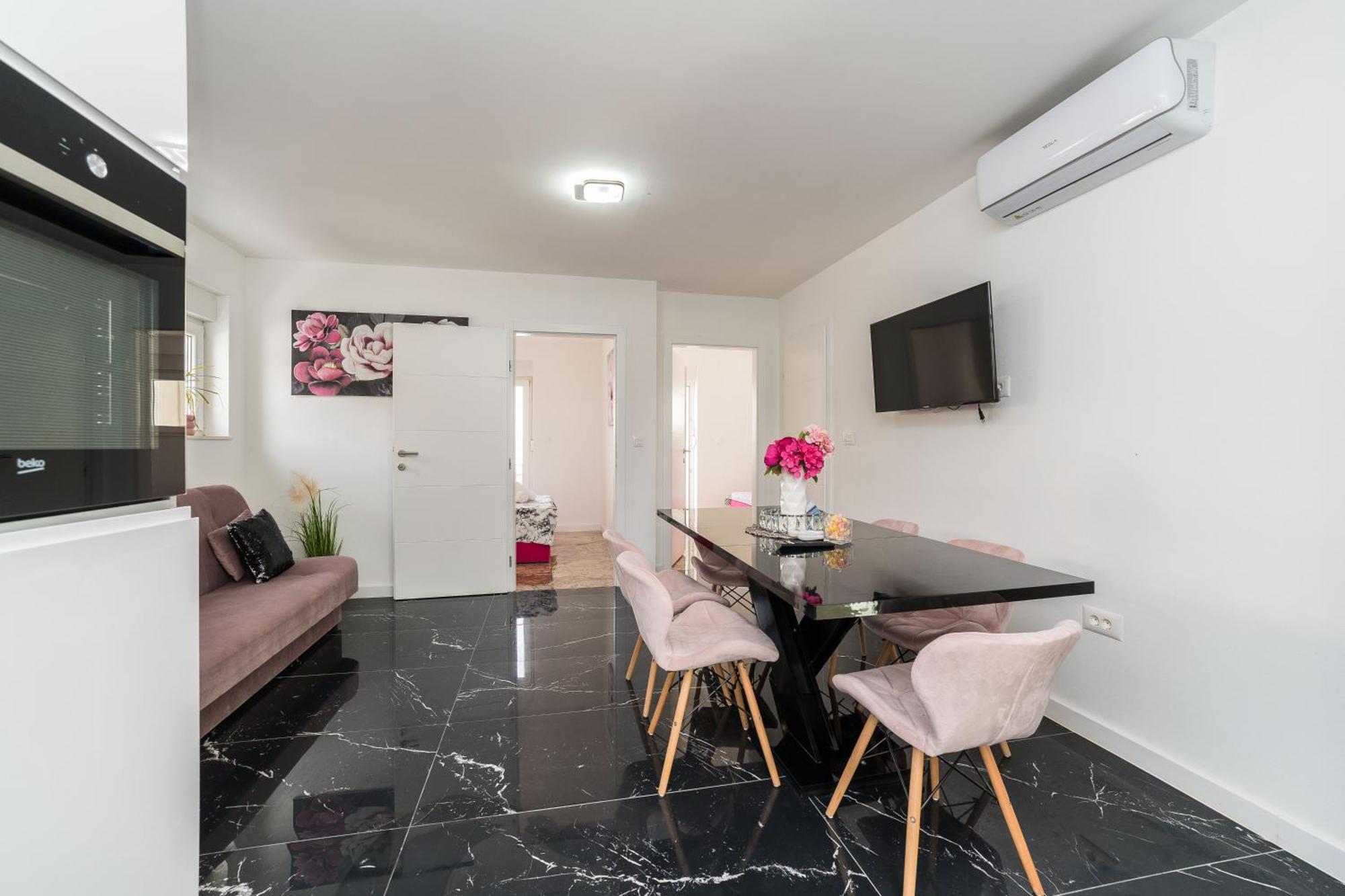 סבטי פטר Holiday House Dominik Apartments חדר תמונה