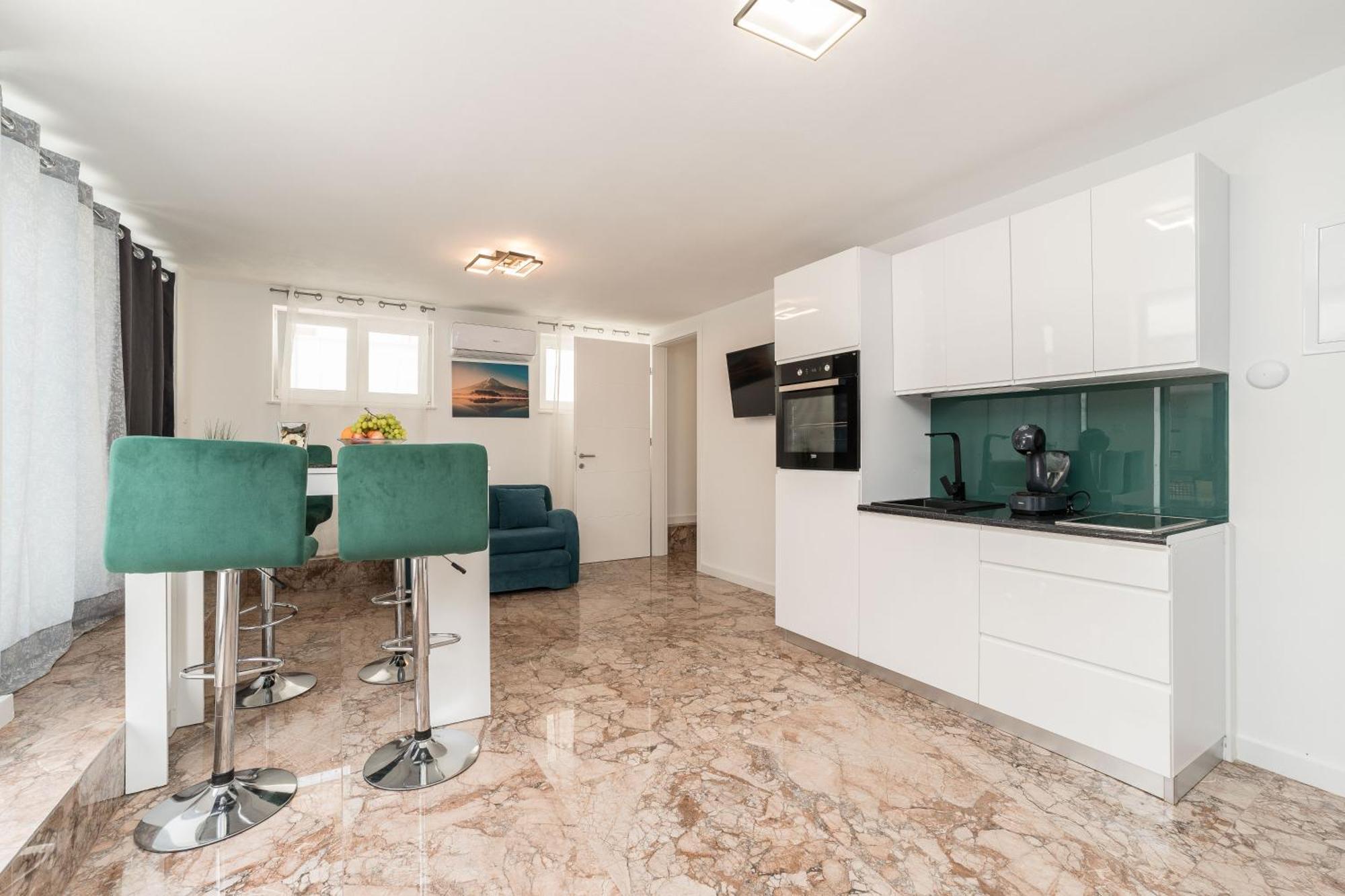 סבטי פטר Holiday House Dominik Apartments מראה חיצוני תמונה
